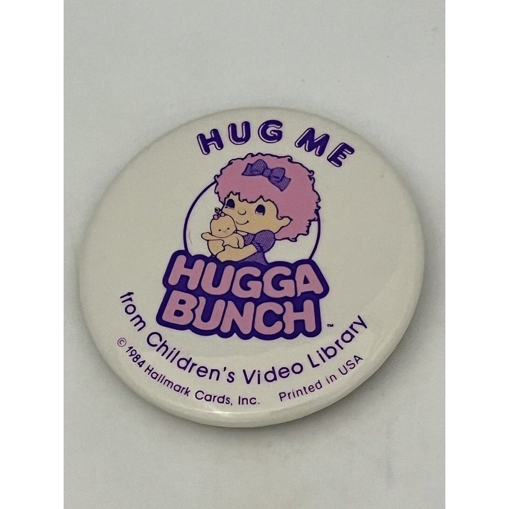 Vintage 1984 Hallmark Hug Me Hugga Bunch Doll Video Promo Button Pin